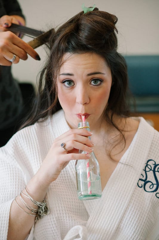 14 Getting Ready Photos You Need - New Jersey Bride