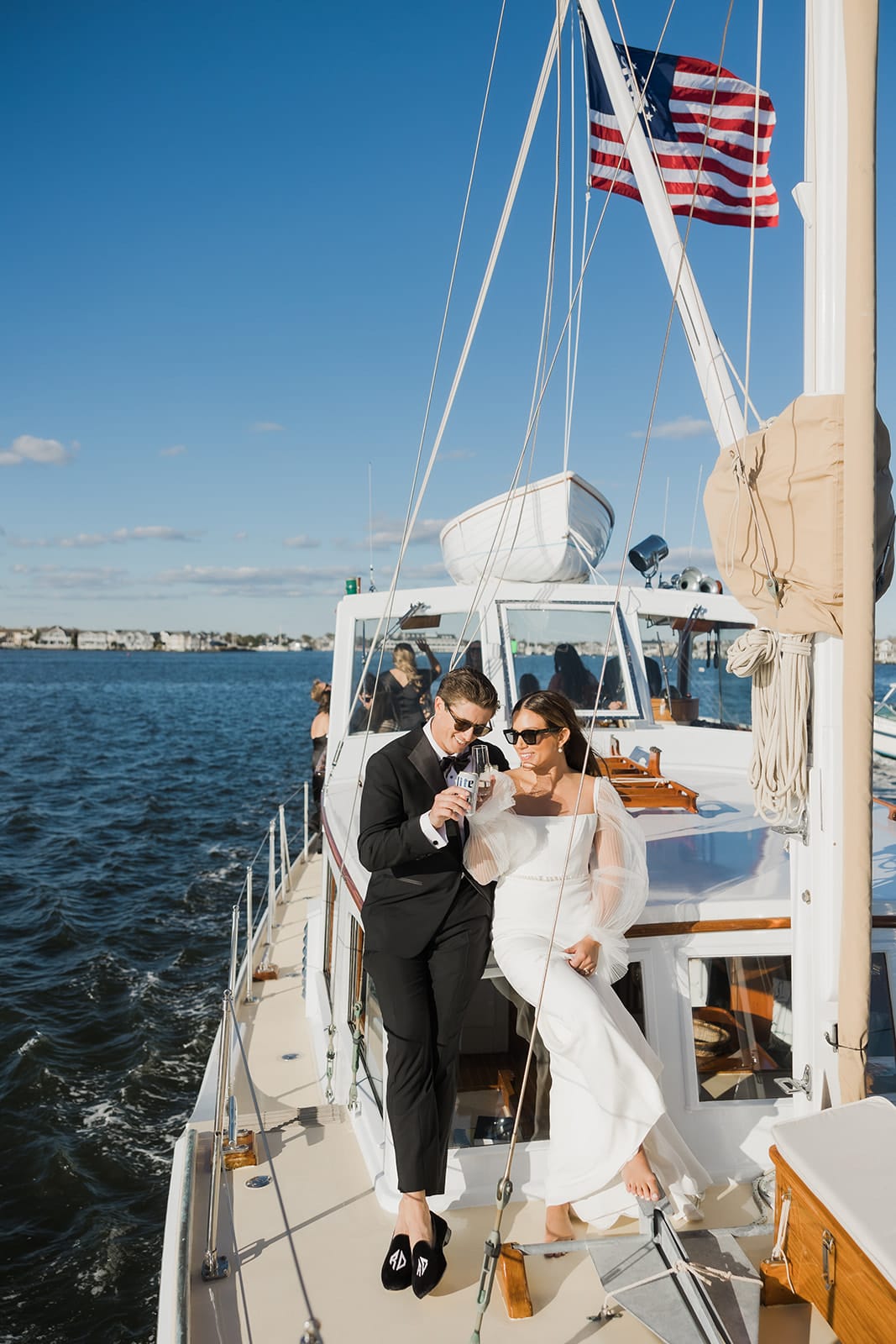 Fun and chic Jersey Shore wedding at Bay Head Yacht Club.