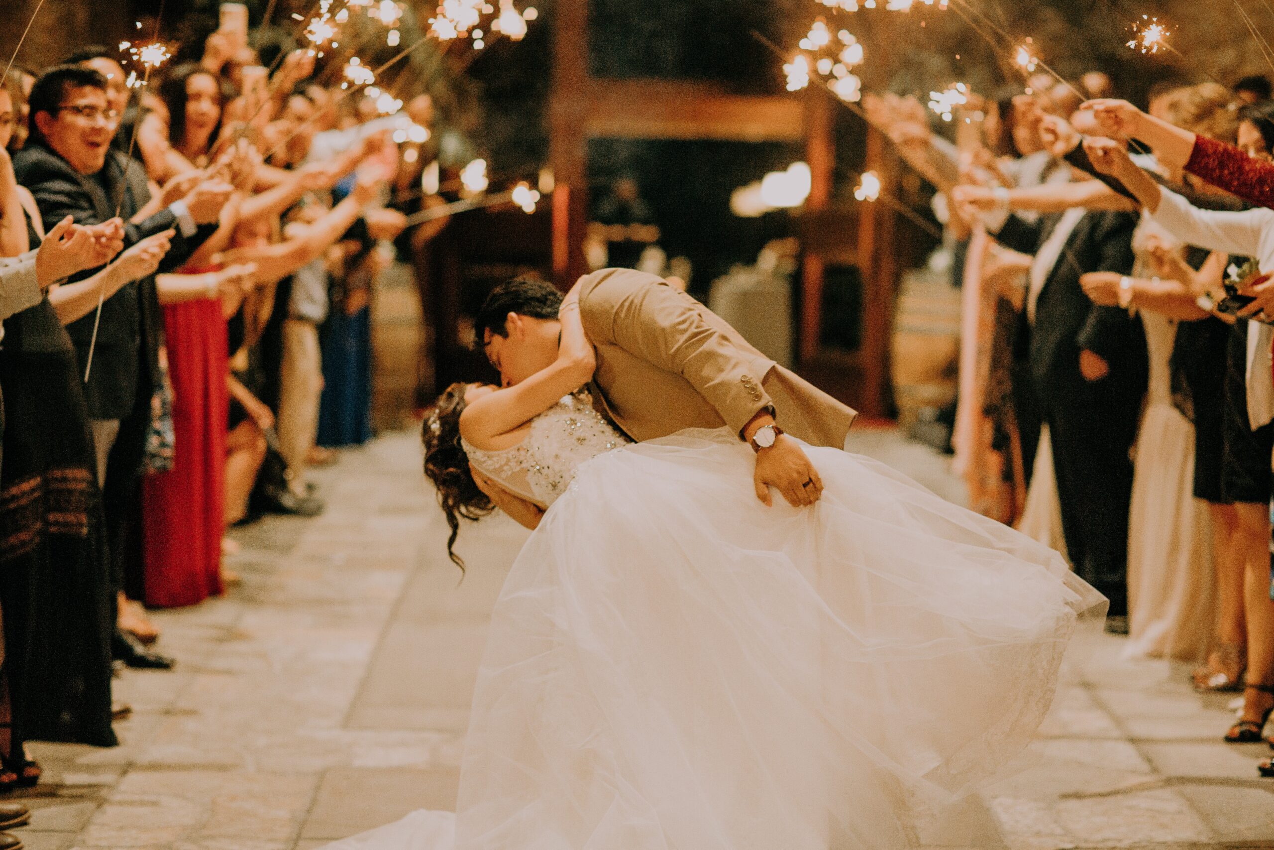 wedding couple, sparkler send-off, dip