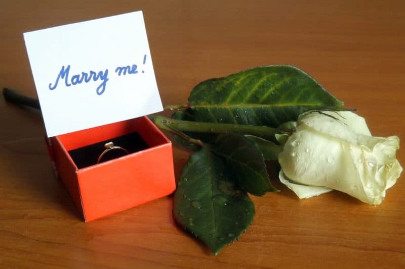 marry-me-1171365_1280