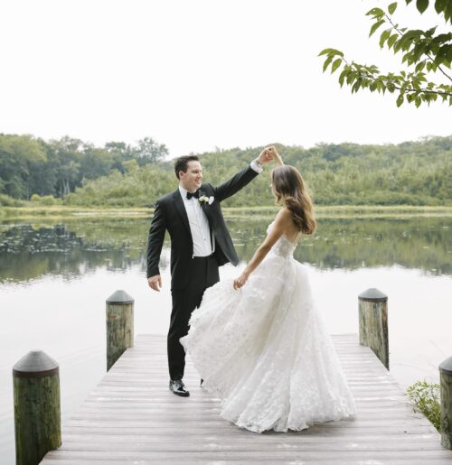 The wedding of Spring Lake Provided a Beautiful—and Meaningful—Backdrop for This Wedding