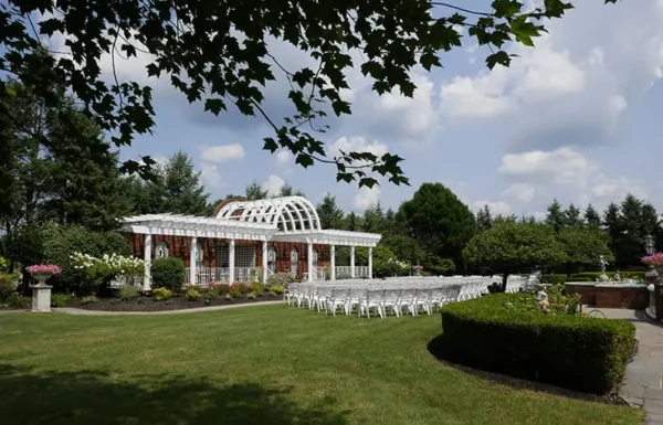 Birchwood Manor Gallery 20
