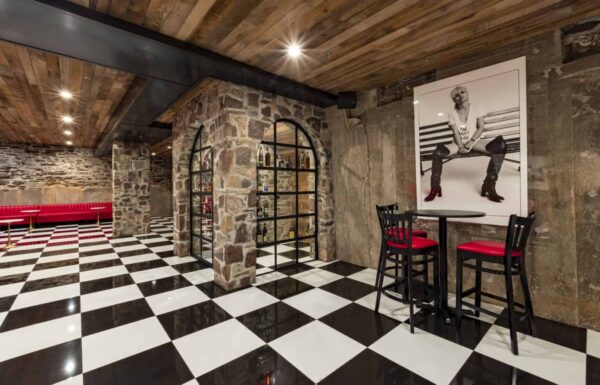 Logan Inn Gallery 5