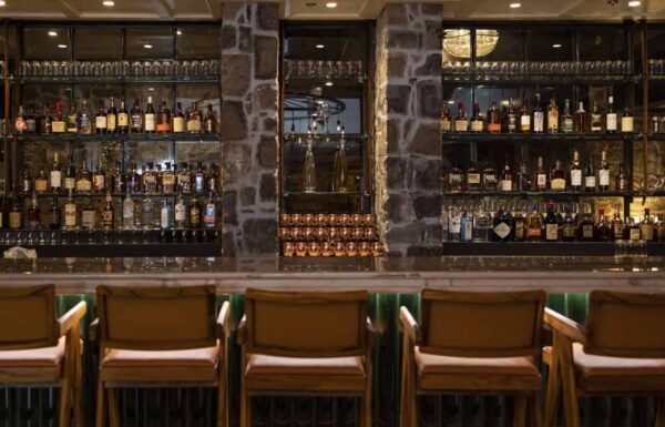 Logan Inn Gallery 7