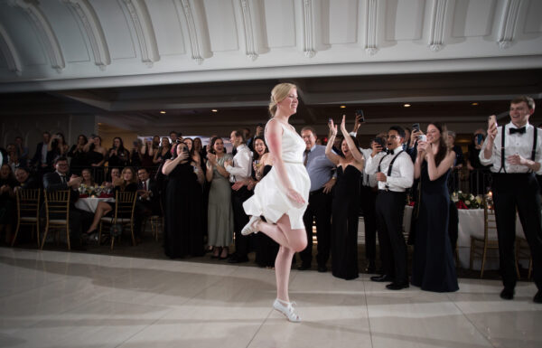 The wedding of These Irish-Dance Teachers Had Bagpipers and Did a Group Performance on Their Wedding Day Gallery 28