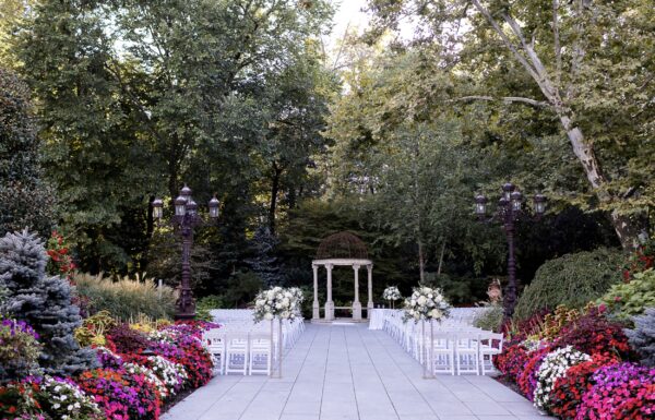 Crystal Plaza Gallery 17