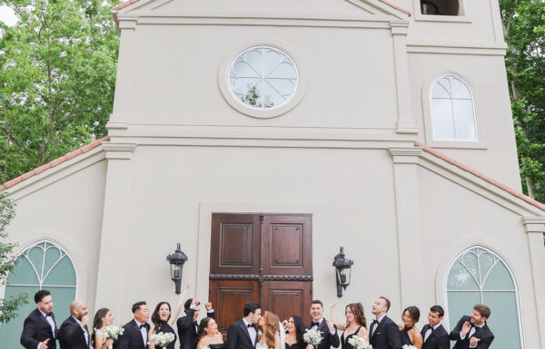 The wedding of A Timeless Summer Wedding With Neutral Florals & Dancing Robots Gallery 10
