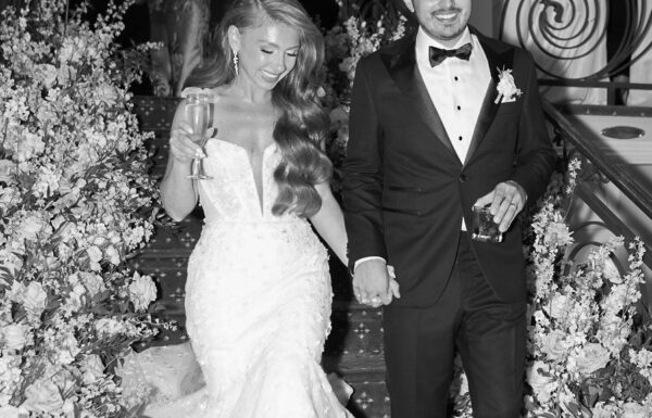 The wedding of A Timeless Summer Wedding With Neutral Florals & Dancing Robots Gallery 11