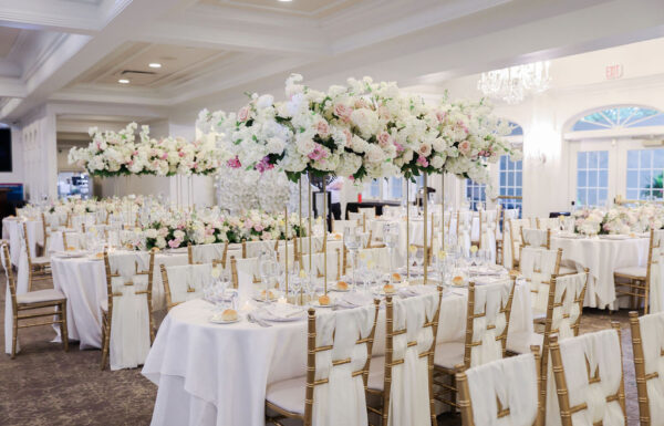 The wedding of A Timeless Summer Wedding With Neutral Florals & Dancing Robots Gallery 2