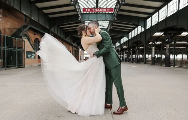 The wedding of This Jet-Setting Couple Embraced a Love of Travel at Their Wedding Gallery 11
