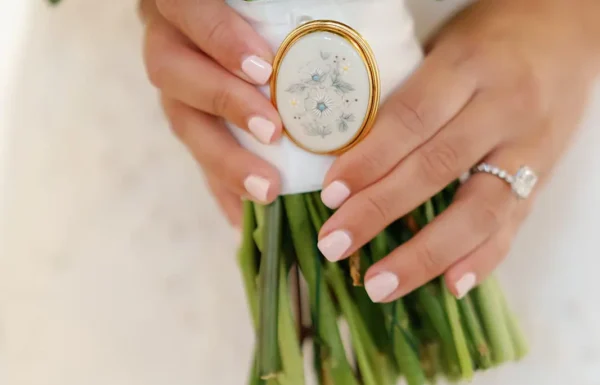 The wedding of A Garden Party Wedding Complete With a ‘Please Be Seeded’ Seating Chart Gallery 3