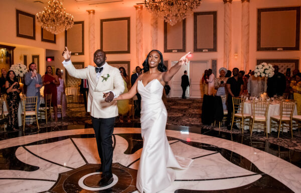 The wedding of A Nigerian-Ghanaian Wedding Full of Dancing, Traditions and Love Gallery 7