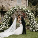 A Modern-Rustic Wedding With a Black, White and Gold Color Scheme