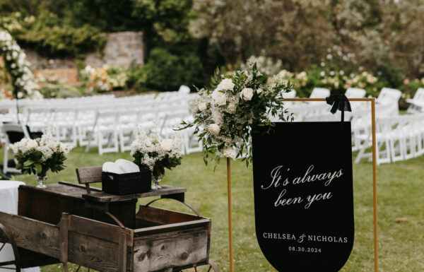 The wedding of A Modern-Rustic Wedding With a Black, White and Gold Color Scheme Gallery 7