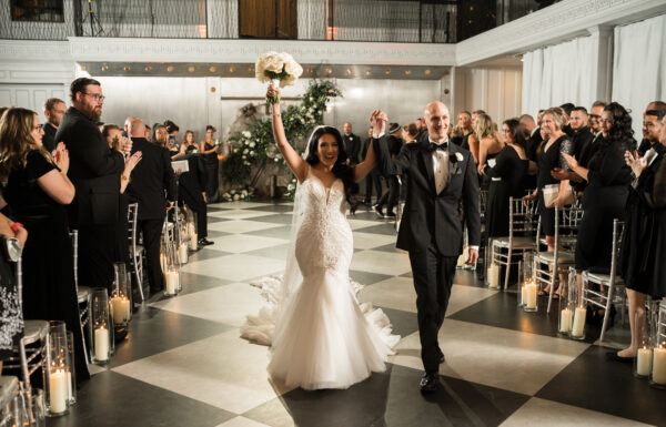 The wedding of A 1920s-Inspired Big Day at a Repurposed Historic Bank Gallery 15