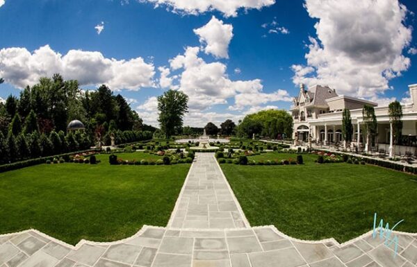 Park Chateau Estate & Gardens Gallery 26