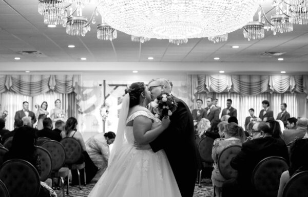 The wedding of Julianna & Matthew at The Birchwood Manor Gallery 13