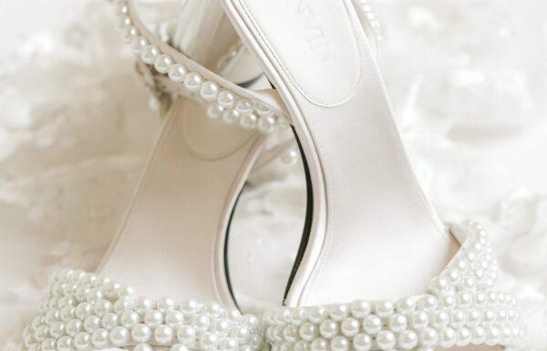 The wedding of Kara & Rob Had a ‘Beauty and the Beast’-Inspired Seating Chart for Their Ashford Estate Wedding Gallery 0