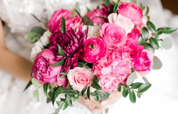 The wedding of Kara & Rob Had a ‘Beauty and the Beast’-Inspired Seating Chart for Their Ashford Estate Wedding Gallery 7