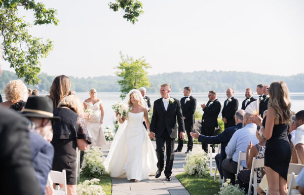 The wedding of A Train Conductor Set Them Up on a Blind Date, Then He Officiated the Wedding Gallery 12