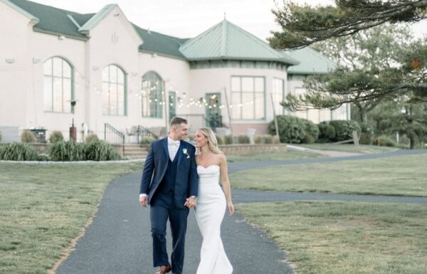 The wedding of Modern Coastal Vibes at This Linwood Country Club Wedding Gallery 4