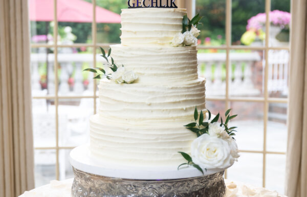 The wedding of They Chose Birchwood Manor When Their Original Venue Closed—and Loved Everything About It Gallery 4