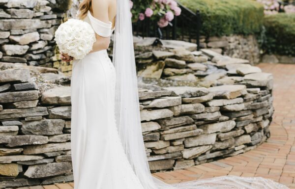 The wedding of Crisp Linens, Lush Florals and Candlelit Tables at This Elegant Park Savoy Wedding Gallery 2