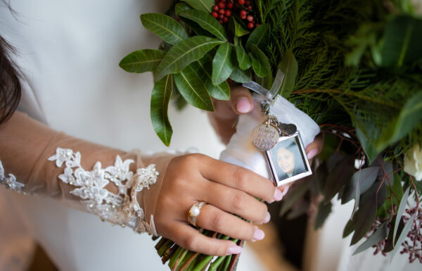 The wedding of A Christmas-Inspired Wedding “Straight Out of a Hallmark Movie” Gallery 10