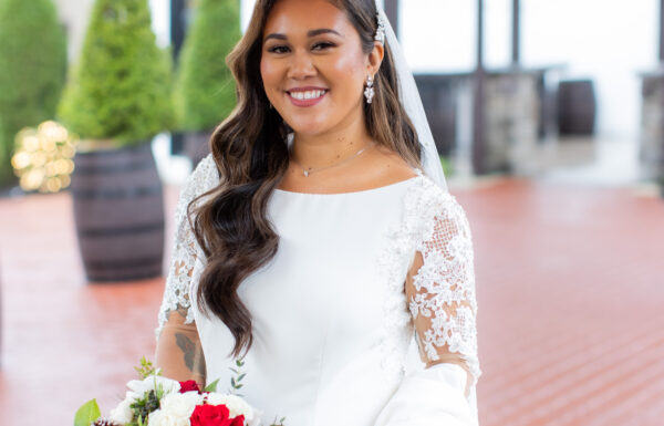 The wedding of A Christmas-Inspired Wedding “Straight Out of a Hallmark Movie” Gallery 21