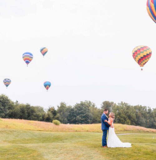 A Surprise Hot-Air Balloon Appearance Made This Wedding One to Remember