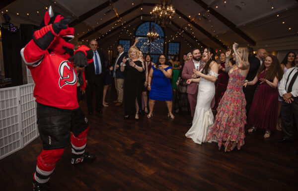 The wedding of The New Jersey Devils’ Mascot Came to This Lake Mohawk Wedding Gallery 5