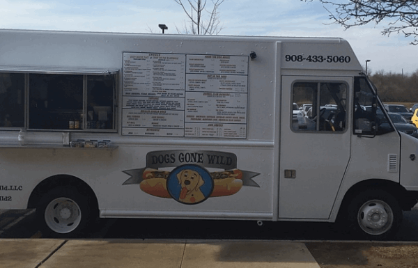 Dogs Gone Wild Food Truck Gallery 2