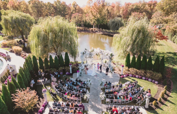 The wedding of Extravagant Florals and Celestial Vibes at This “Starlight”-Themed Wedding Gallery 7