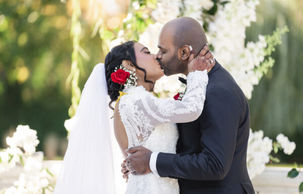 The wedding of Extravagant Florals and Celestial Vibes at This “Starlight”-Themed Wedding Gallery 9