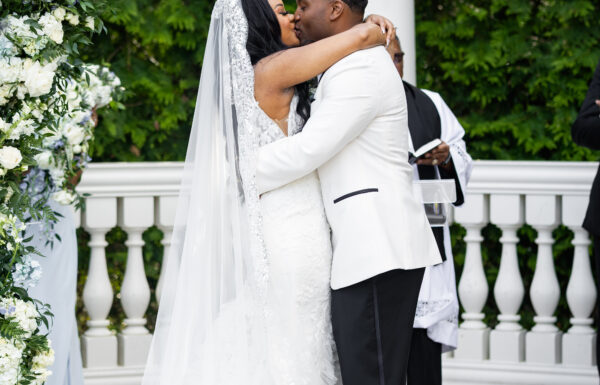 The wedding of Touches of Blue Made This Glam Wedding Special Gallery 6