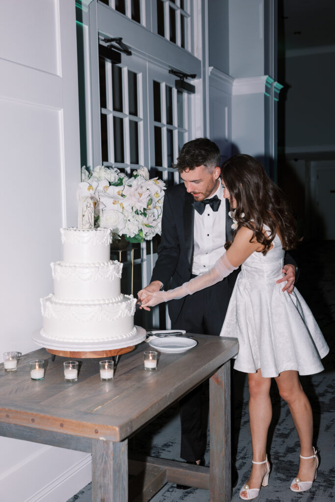 A wedding at the Park Avenue Club in New Jersey.