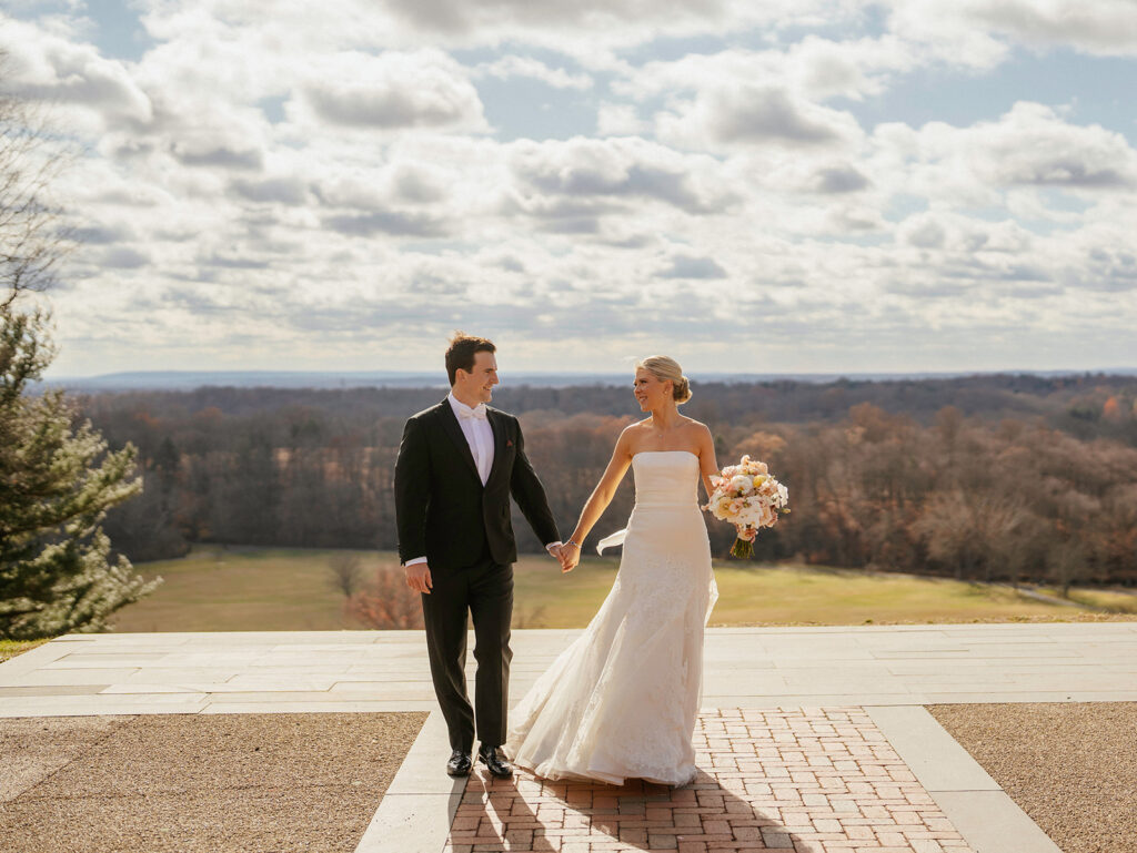 An elegant wedding at Pendry Natirar in New Jersey.