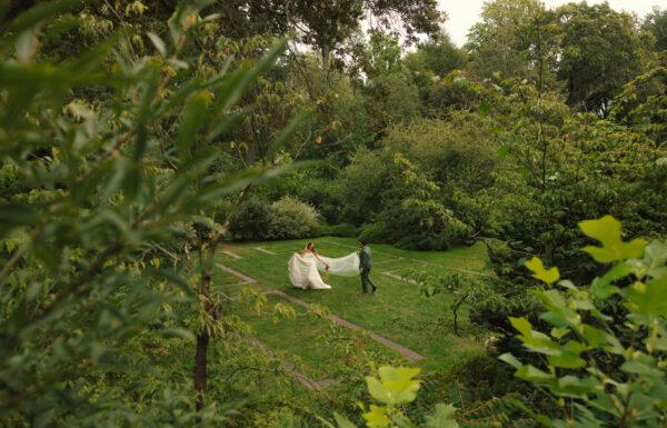 The wedding of DIY Decor Elements & a Green Wedding Cake Created a “Swanky Garden” Vibe at The Albion Summit, a Hotel Venue A wedding at the Albion Summit. Gallery 10