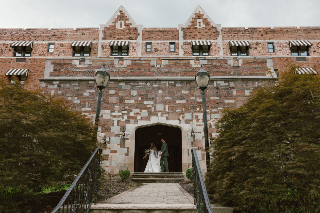 A wedding at the Albion Summit.