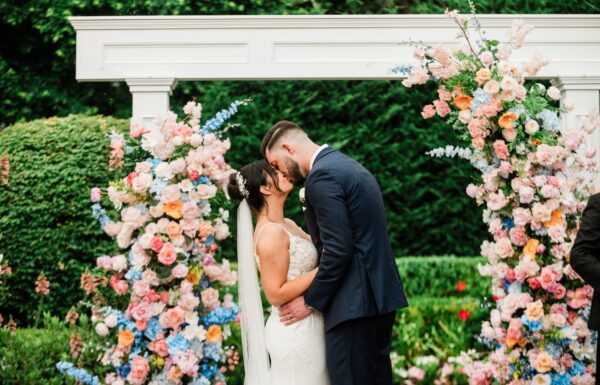 Bright Florals Created ‘Bridgerton’ Vibes at This Wedding