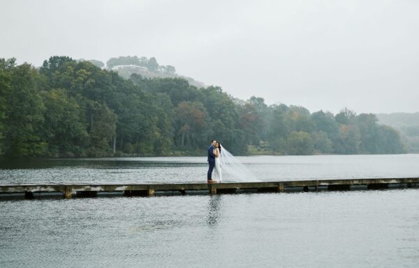 A Lakeside Wedding With a Simple and Serene Vibe
