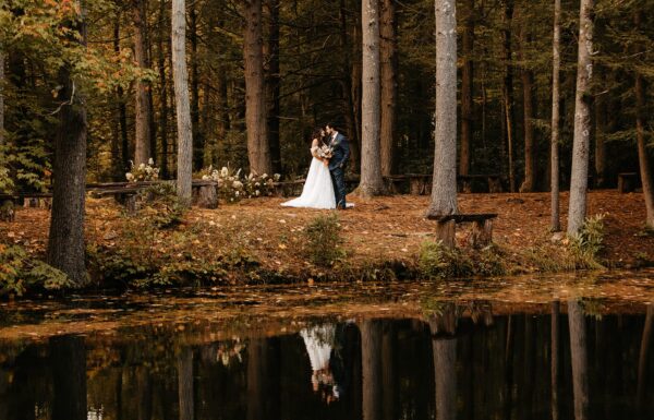This Wedding Had a Beautiful Outdoor Setting Complete With On-Site Cabins