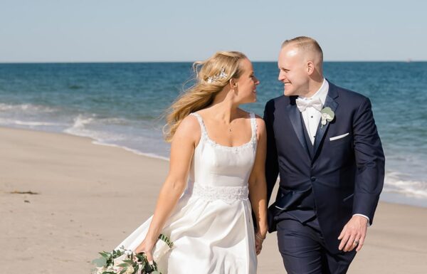 This Wedding Embraced the Bride and Groom’s Love of the Shore