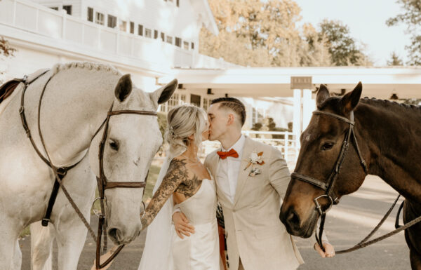 Horses Completed This Fall ‘Rustic-Glam’ Wedding at the Ryland Inn