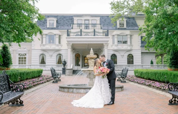 A Garden Vibes Wedding With Sherbet-Colored Florals