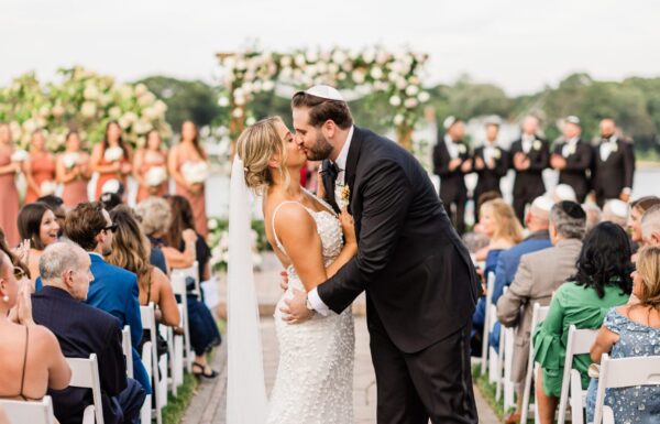 A Chic, Romantic Late-Summer Wedding at the Shore