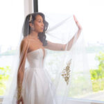 Sunflowers, NYC Skyline Views & Casino Games at This Riverview Ballroom Wedding