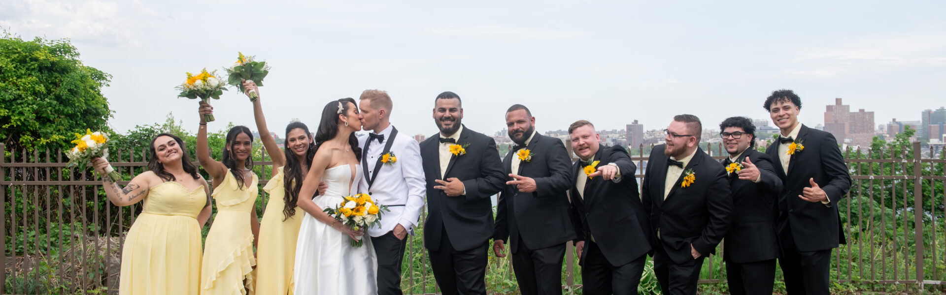Sunflowers, NYC Skyline Views & Casino Games at This Riverview Ballroom Wedding