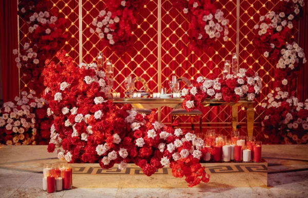 Crimson Roses Everywhere at This Summer Wedding at the Venetian