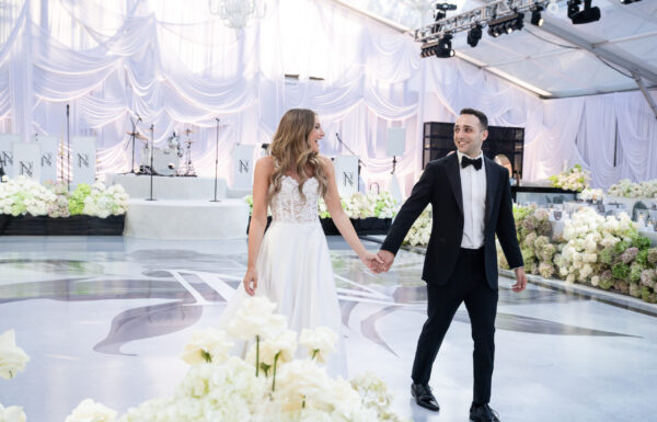 A Timeless Summer Wedding For This Bride Whose Family Owns Crystal Plaza